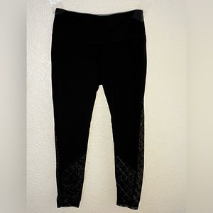 Women’s Victoria’s Secret leggings, size medium